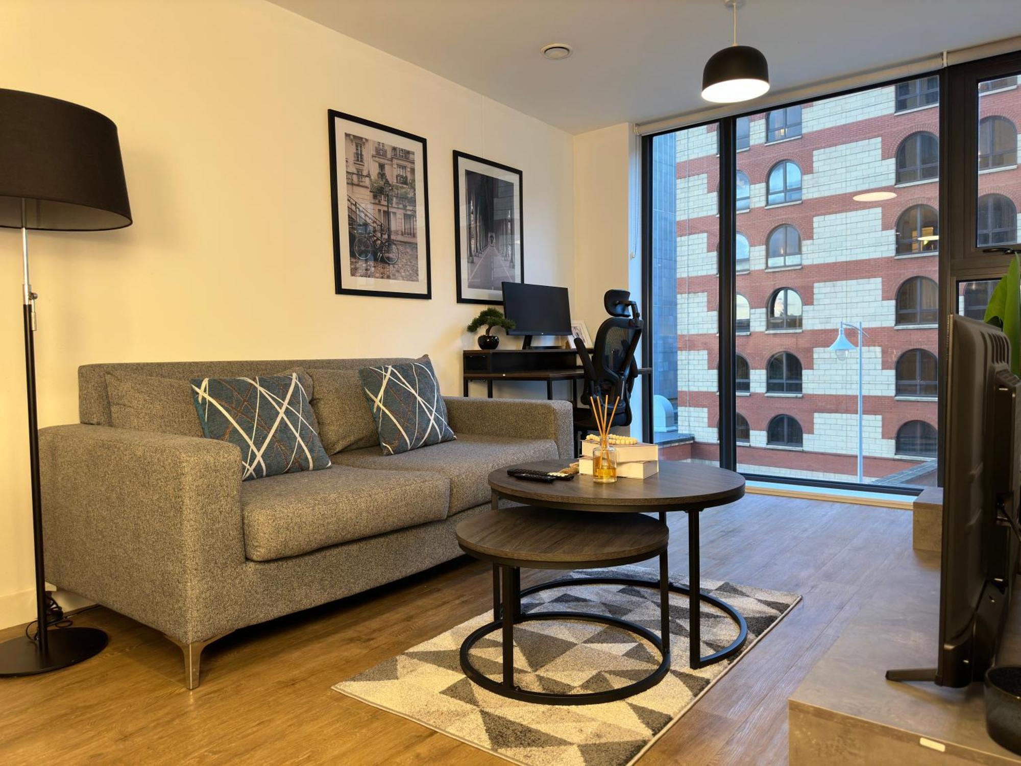 Cozy City Centre Apartment With Free Parking And Free Gym Birmingham Extérieur photo