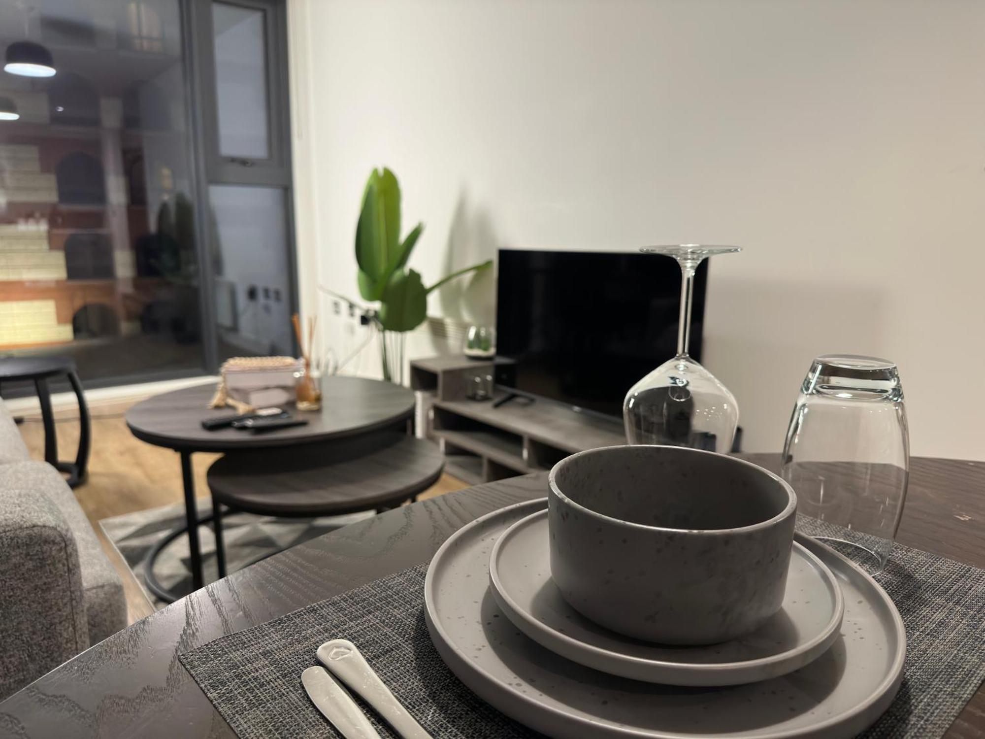 Cozy City Centre Apartment With Free Parking And Free Gym Birmingham Extérieur photo