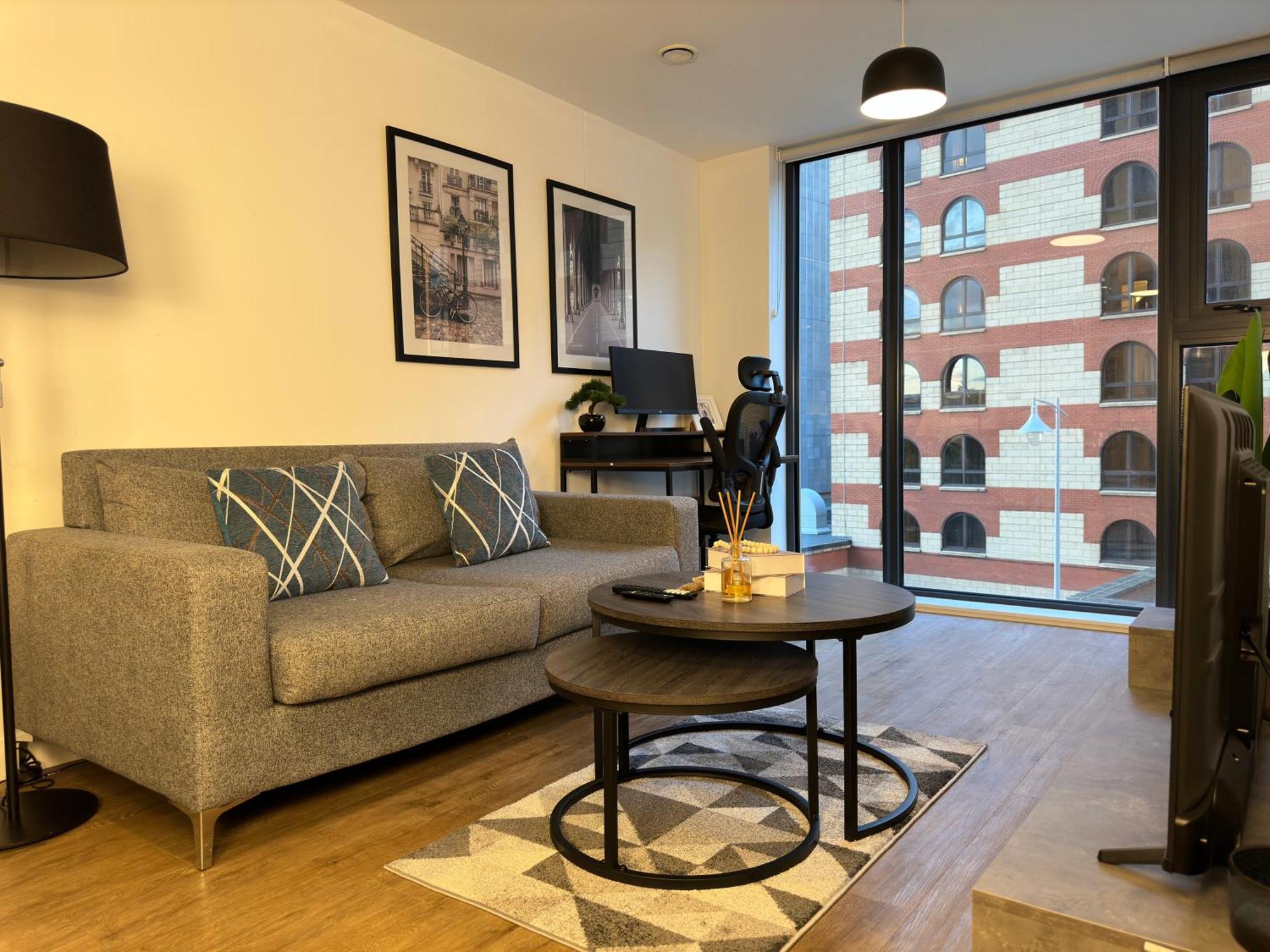 Cozy City Centre Apartment With Free Parking And Free Gym Birmingham Extérieur photo