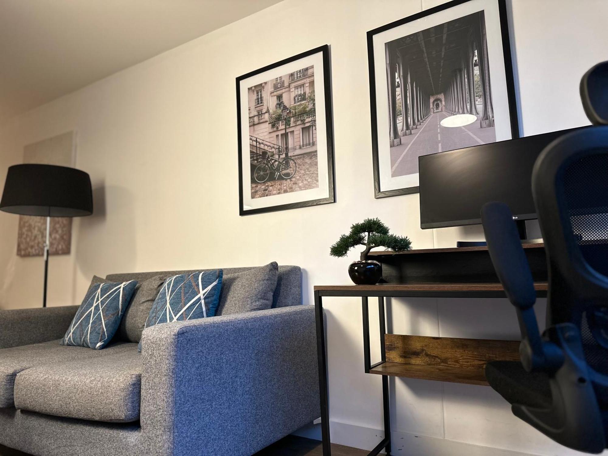 Cozy City Centre Apartment With Free Parking And Free Gym Birmingham Extérieur photo